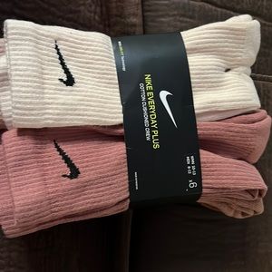 Nike Men's Everyday Plus Lightweight Training Crew Socks - 6 Pack